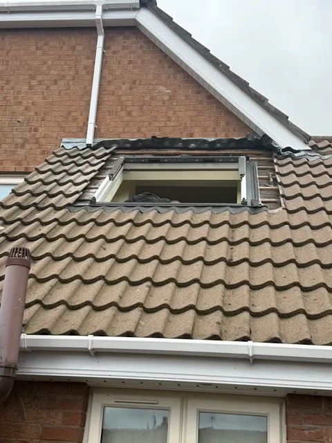 VELUX roof window replacement, photograph 2