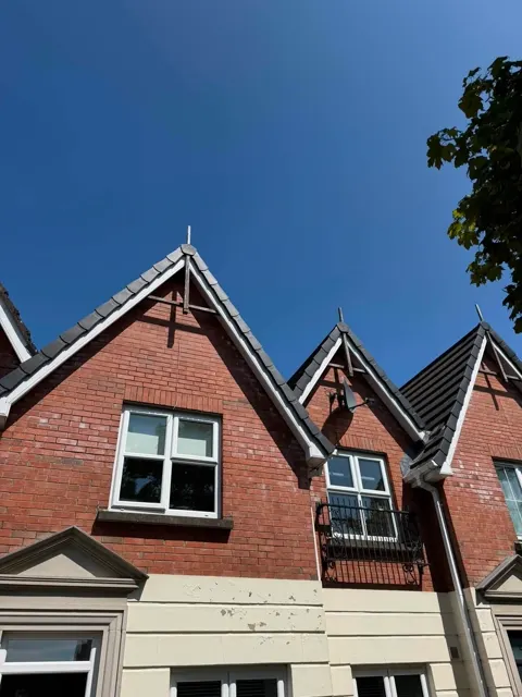 Dry verge roofline improvement, photograph 3