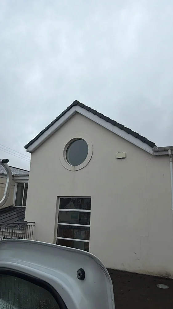 Dry verge and leadwork